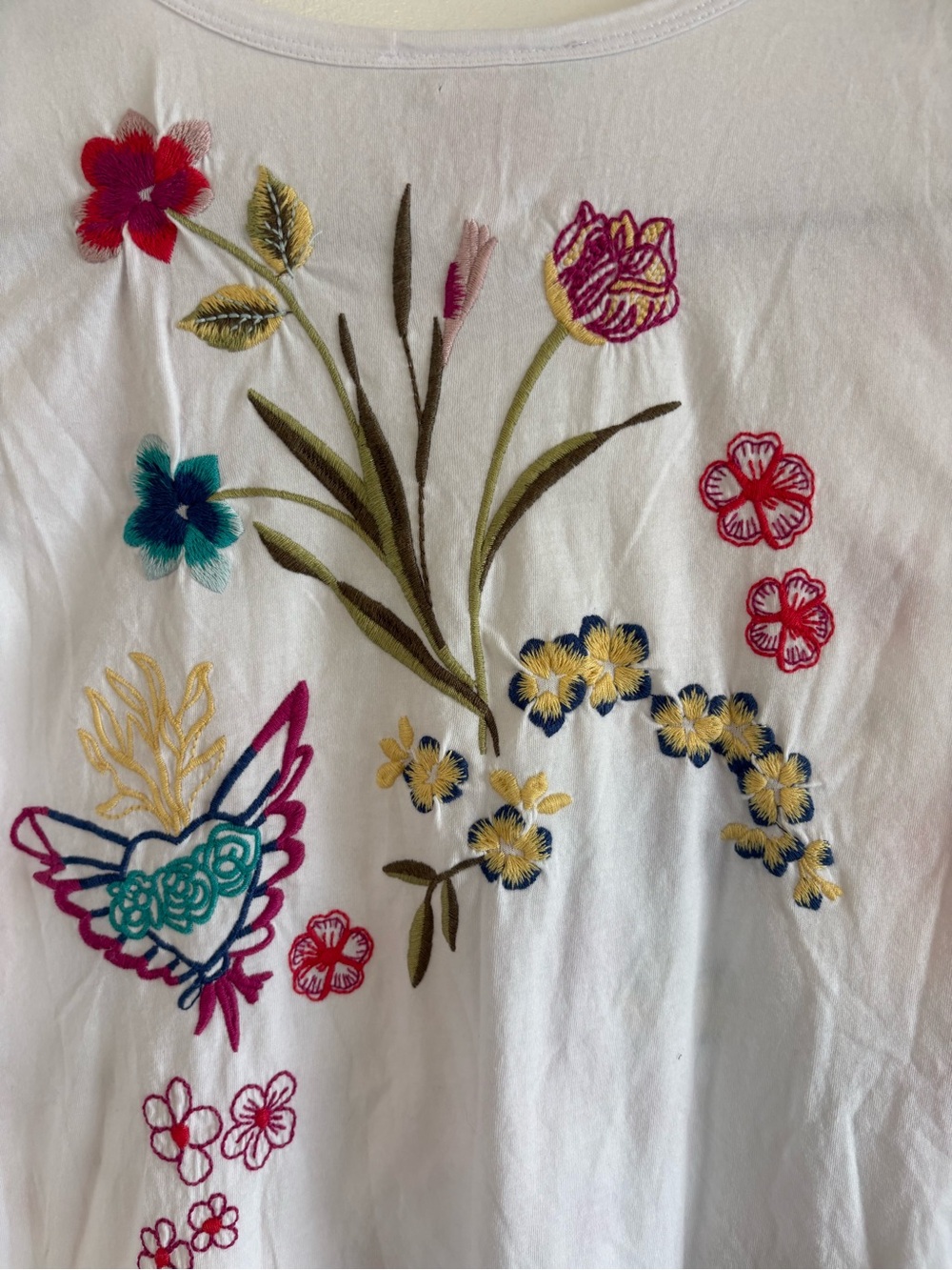 JOHNNY WAS Embroidered Sleeveless Swing Tank Top! White Cotton Knit! Size Large - Picture 5 of 10